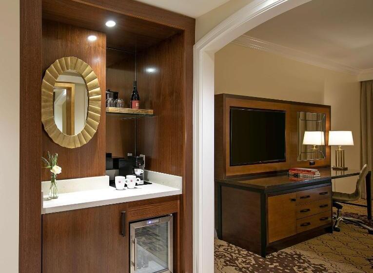 스탠다드 룸 킹사이즈 침대, Grand Reserve At The Meritage