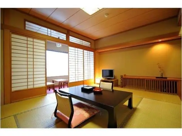 スタンダード４人部屋, Yumoto Itaya