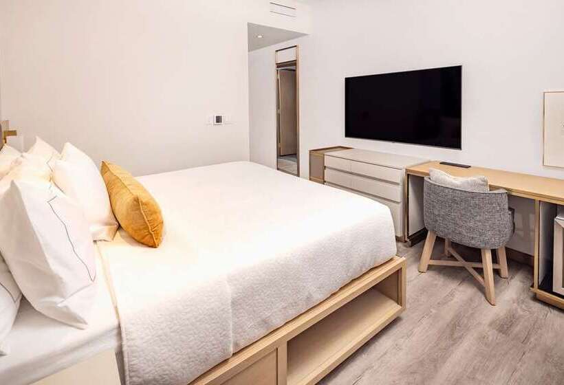 带大床的标准间, The Charter Hotel Seattle, Curio Collection By Hilton