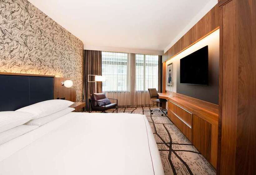 스탠다드 룸 킹사이즈 침대, The Charter Hotel Seattle, Curio Collection By Hilton