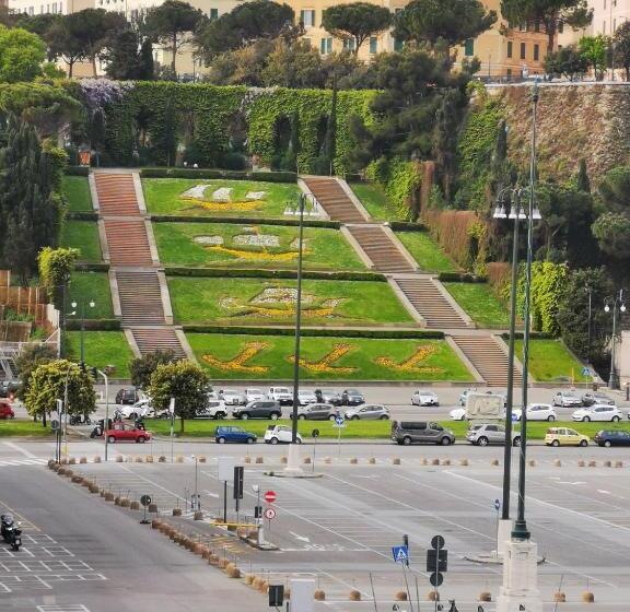 اتاق استاندارد چهارنفره با سرویس بهداشتی مشترک, B&b Piazza Della Vittoria