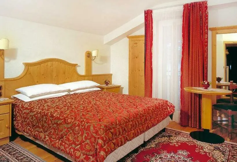 اتاق اکونومی, Bellevue
