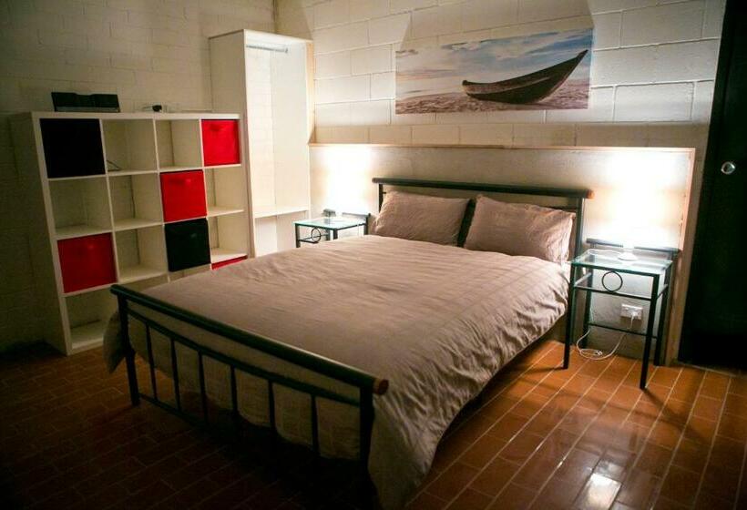 اتاق استاندارد, Breakaway Views 374 Alp St