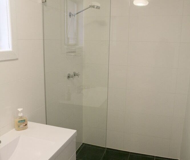 Дом 3 Спальни, Breakaway Views 374 Alp St