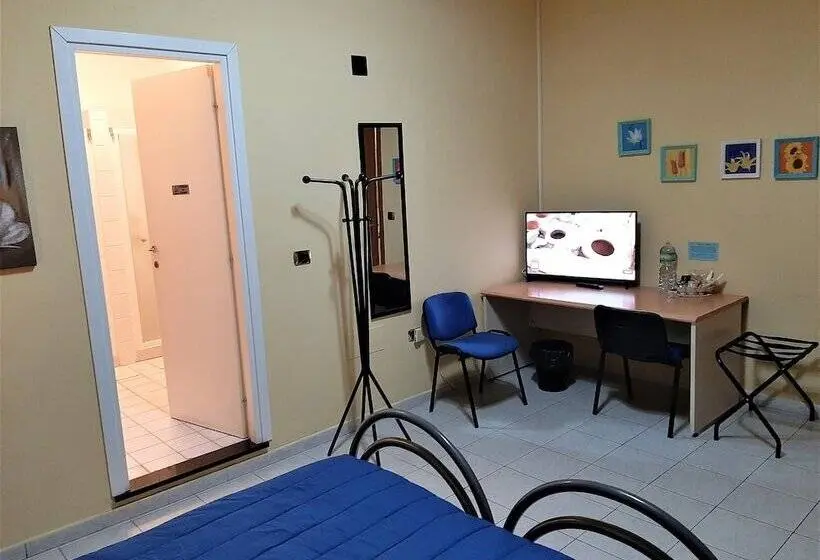 スタンダードトリプルルーム, Sassari   Copenaghen House   Zona Ospedale
