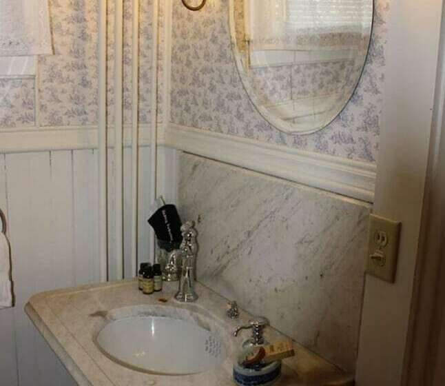 스탠다드 룸 킹사이즈 침대, Holbrook House