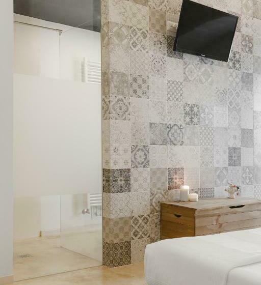 اتاق لوکس سه تخته, Hydria Rooms