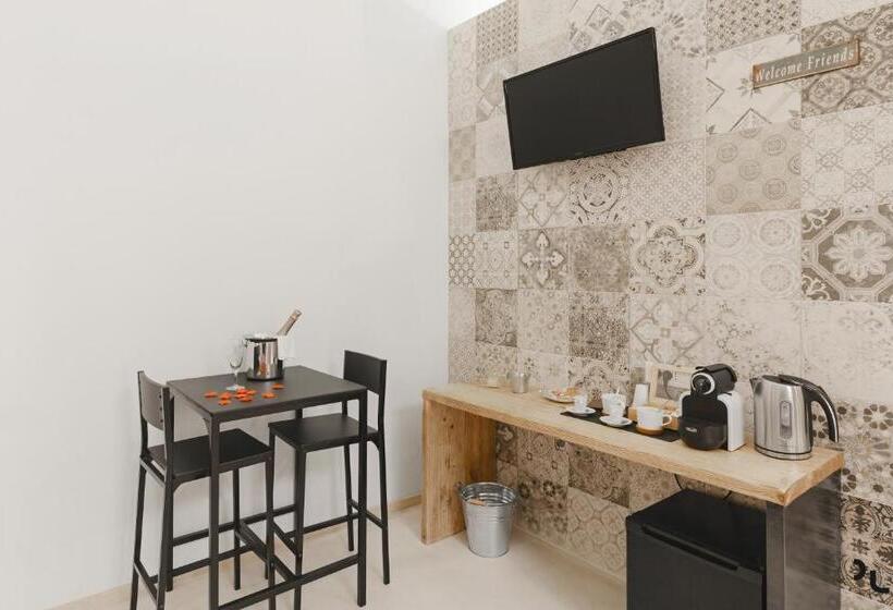 اتاق لوکس, Hydria Rooms