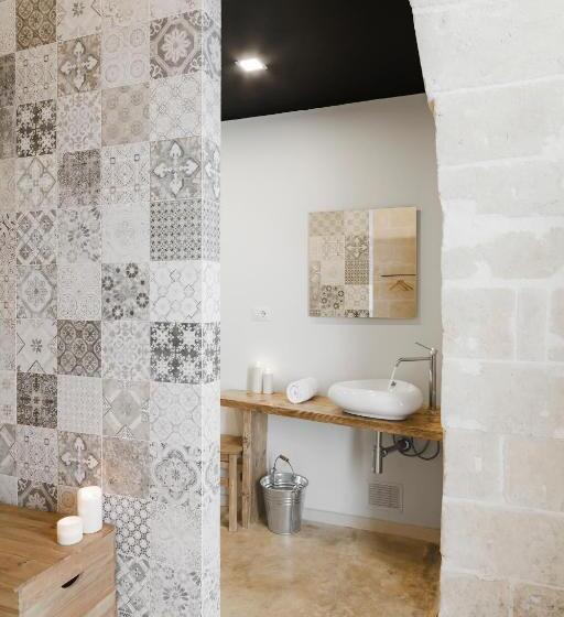 اتاق لوکس سه تخته, Hydria Rooms