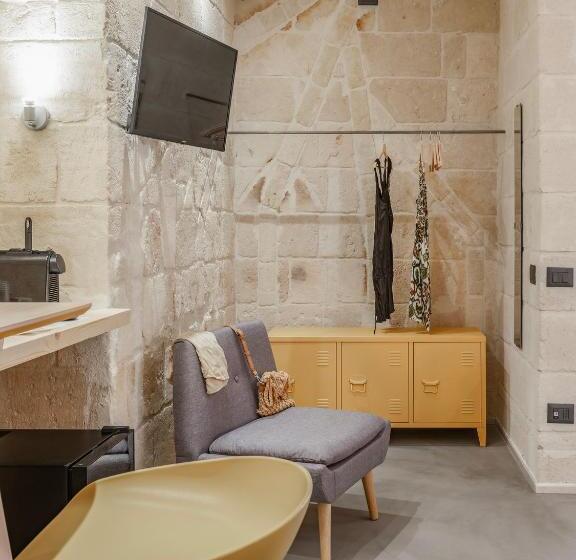 سوییت جونیور, Hydria Rooms