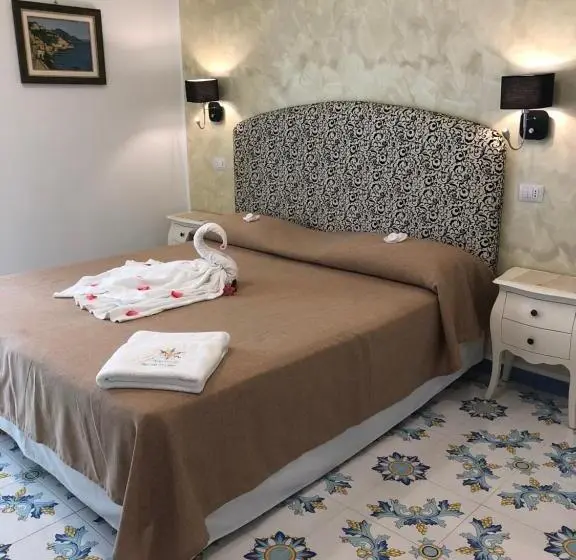 اتاق اساندارد با چشم‌انداز جانبی به دریا, Nonno Francesco B&b