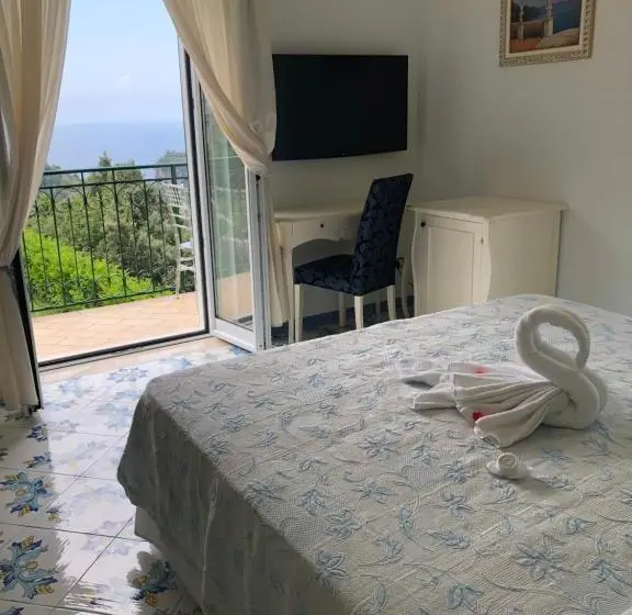 اتاق استاندارد با تخت بزرگ, Nonno Francesco B&b