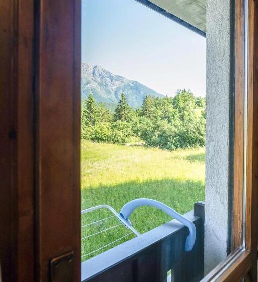 דירת חדר, Residence Viola