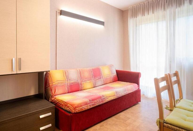 דירת חדר, Residence Viola