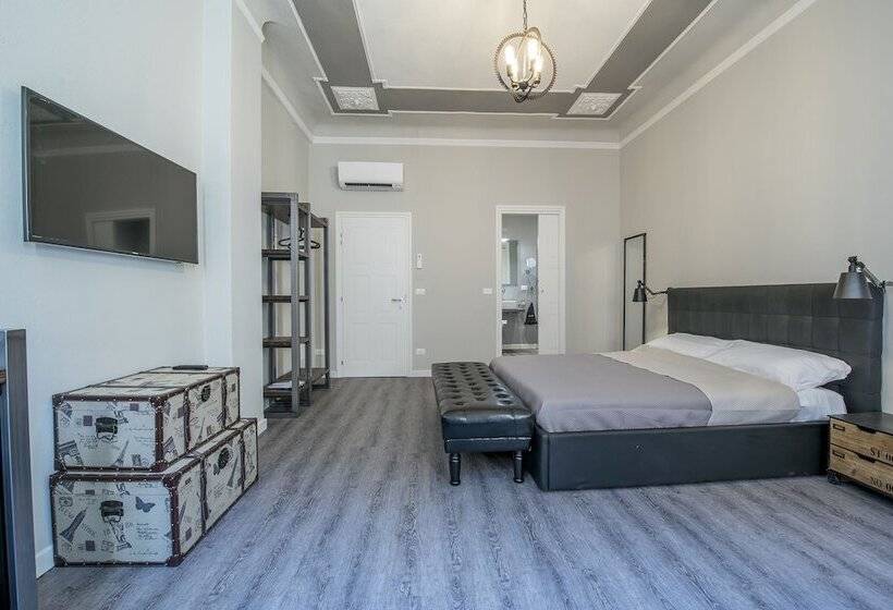 Suit Deluxe, Steam House Room & Breakfast