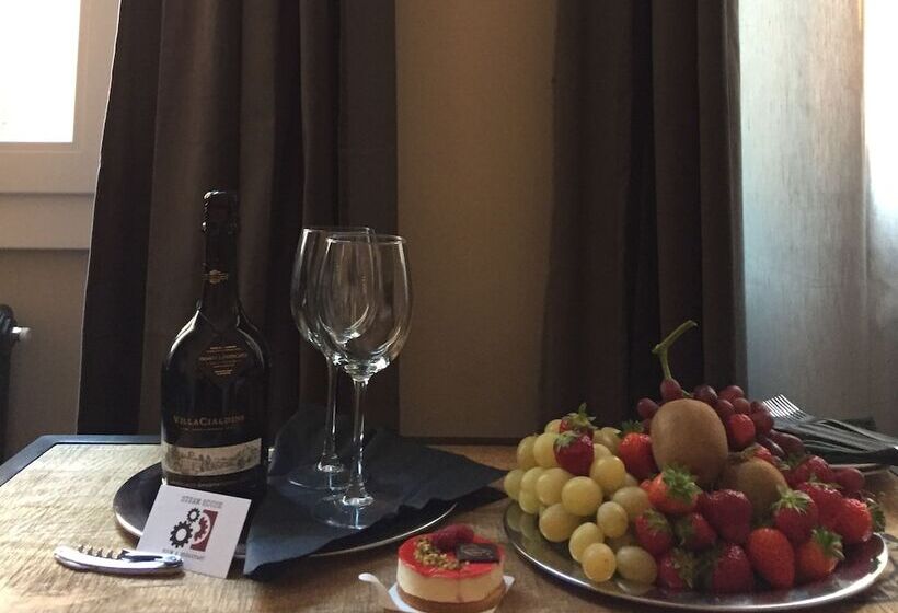 Junior Suite, Steam House Room & Breakfast