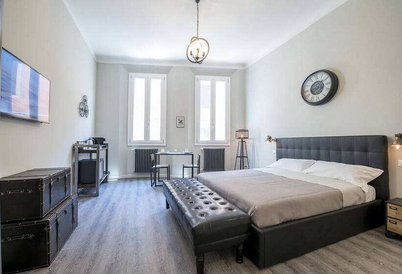 Junior Suite, Steam House Room & Breakfast