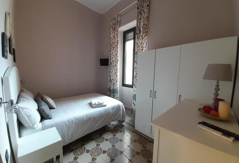 اتاق اکونومی یک تخته, Lavilletta B&b