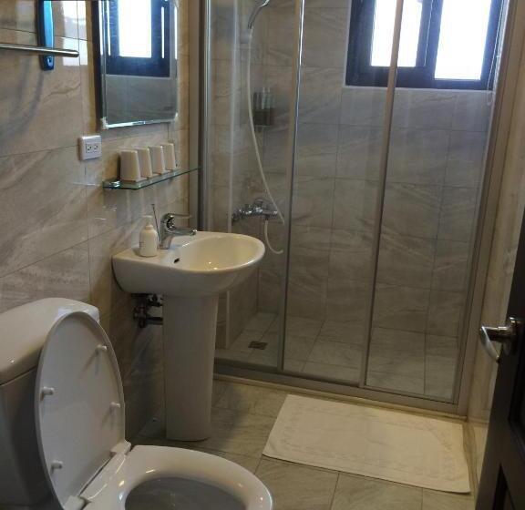 اتاق استاندارد چهار تخته, Luo Dong Traveler B&b