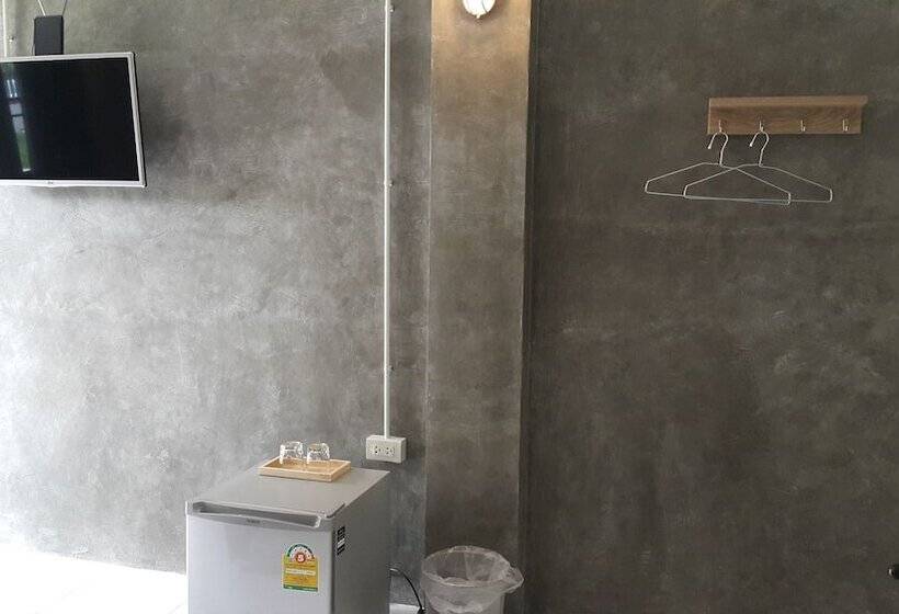 标准间, 4hearts Loft House