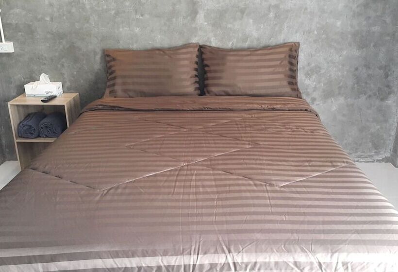 标准间, 4hearts Loft House