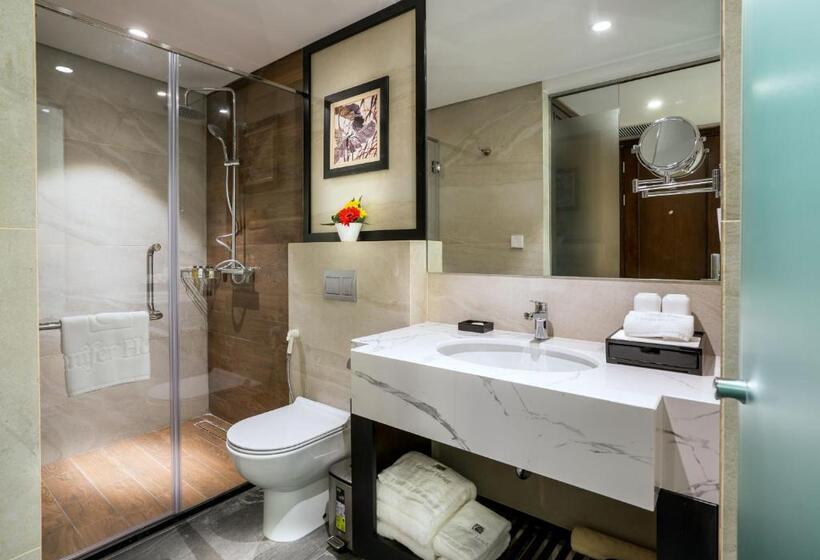 اتاق سوپریور با تخت بزرگ, Conifer Grand