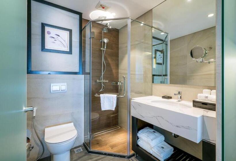 اتاق استاندارد با تخت بزرگ, Conifer Grand