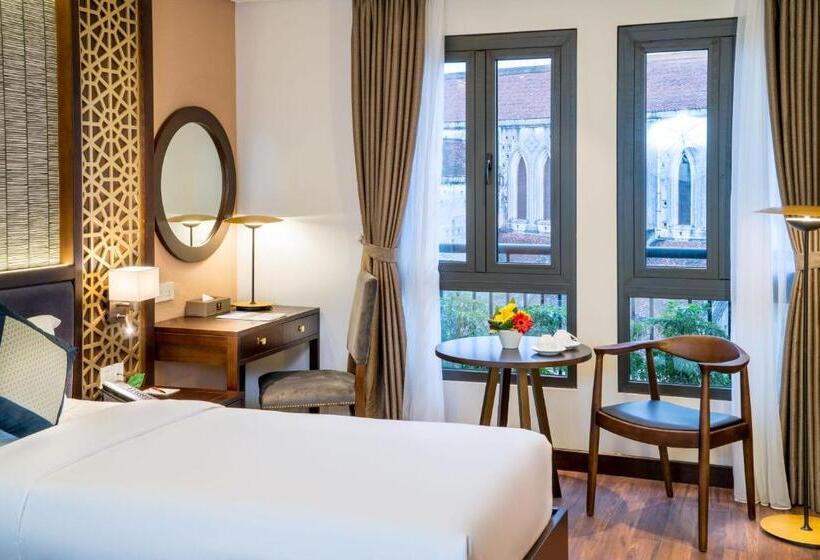 اتاق استاندارد با تخت بزرگ, Conifer Grand