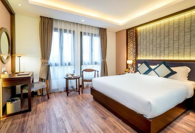 اتاق استاندارد با تخت بزرگ, Conifer Grand