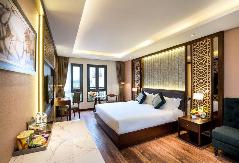 اتاق لوکس, Conifer Grand