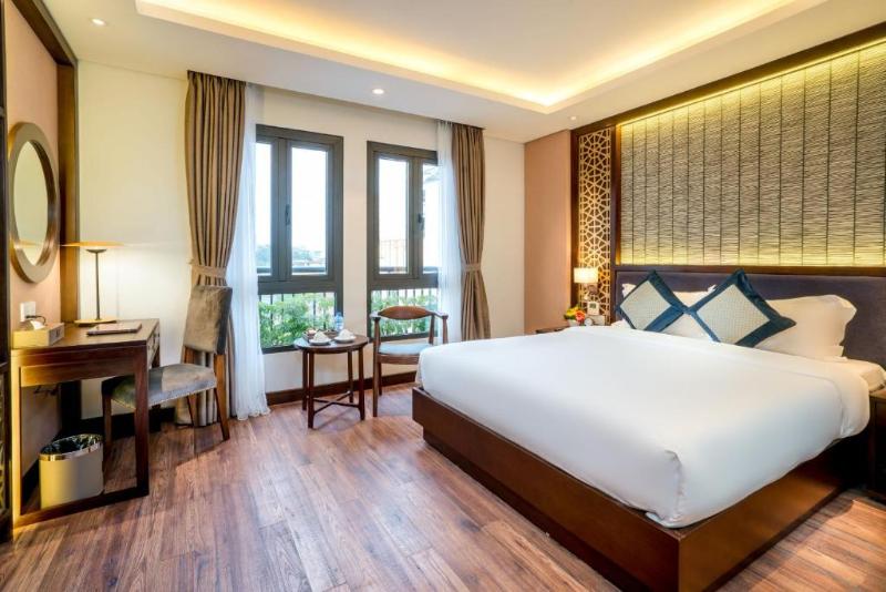 اتاق خانوادگی, Conifer Grand