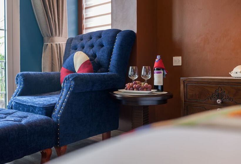 اتاق خانوادگی تودرتو, Eden Boutique Hotel & Spa