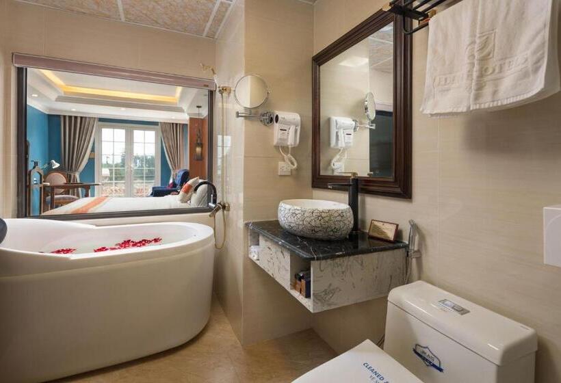 سوییت جونیور با چشم‌انداز شهر, Eden Boutique Hotel & Spa