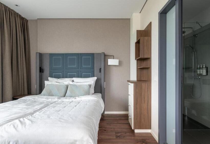 سوییت لوکس, Numa I Fore Rooms & Apartments