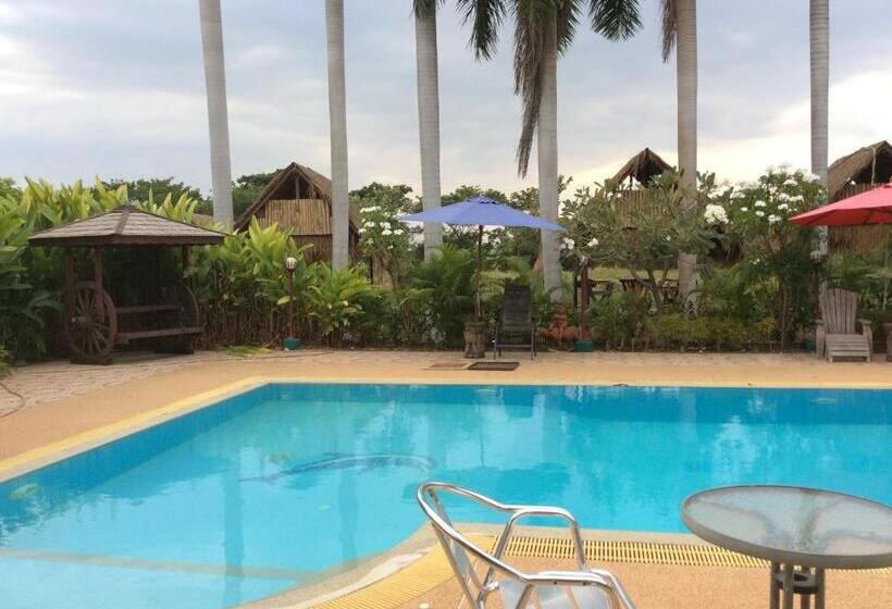 Семейный Номер Совместный Санузел, Himawari Restaurant & Cottage