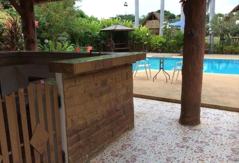 Семейный Номер Совместный Санузел, Himawari Restaurant & Cottage