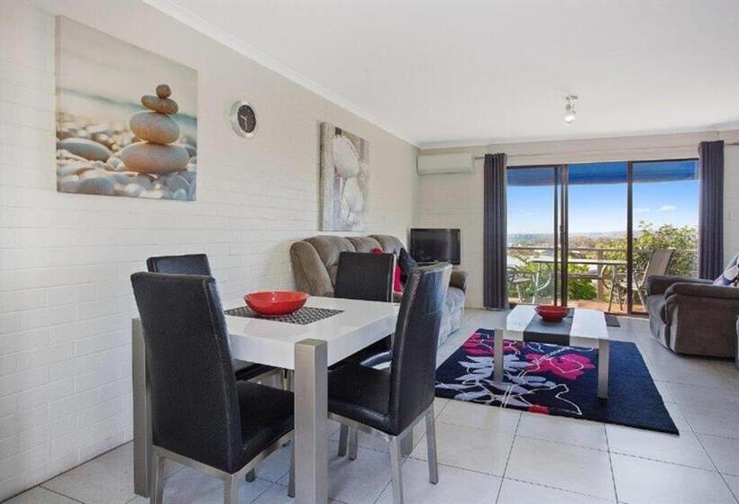 דירת חדר עם טרסה, Hydra Holiday Units