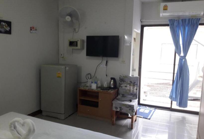 Standard Szoba, Jenny Hostel Huahin