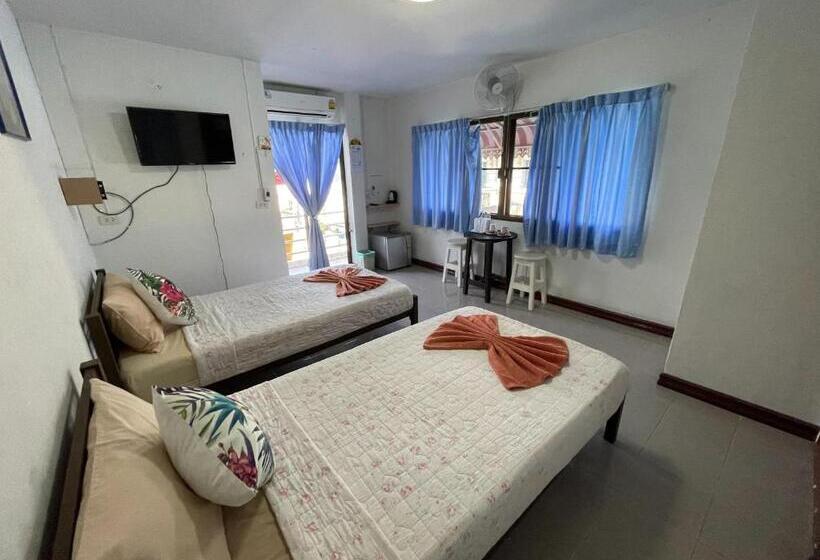 Standard Szoba, Jenny Hostel Huahin