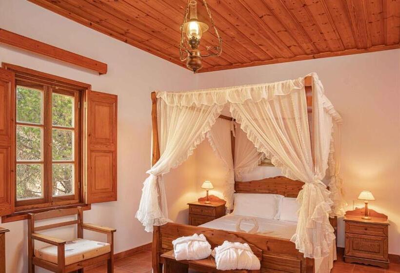 סטודיו סופריור, Apolafsis Studios