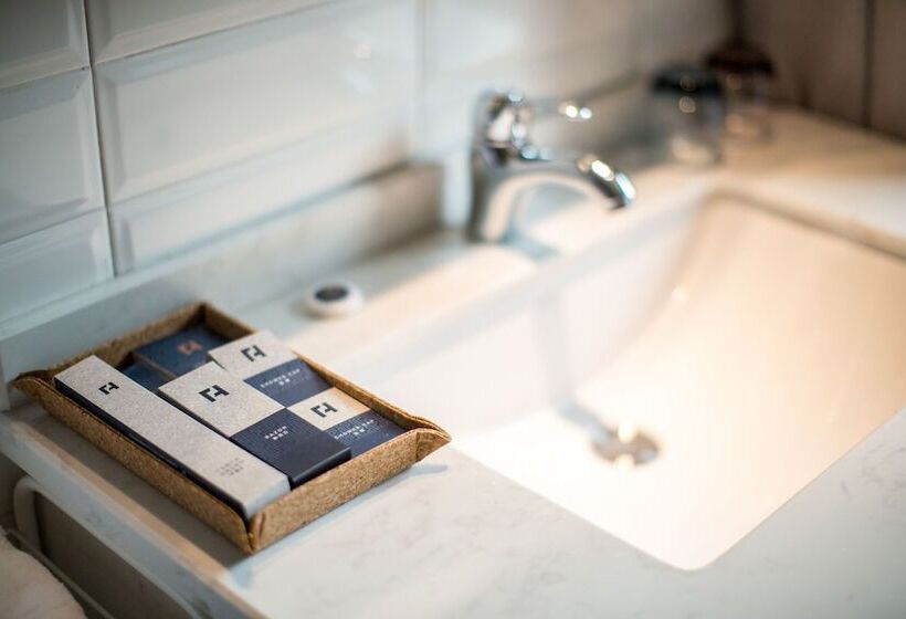 חדר סטנדרט, Arrivee