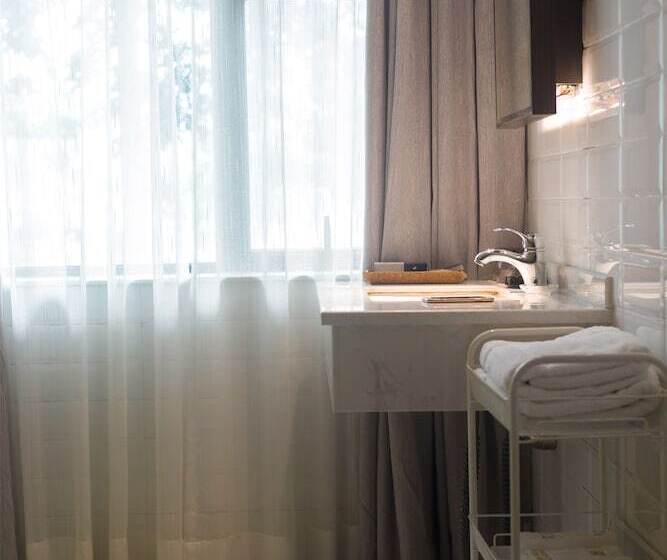 חדר סטנדרט, Arrivee