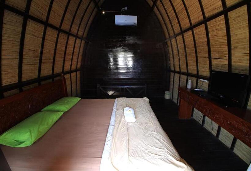 Номер Стандарт Вид на Бассейн, Bale Sasak Bungalow