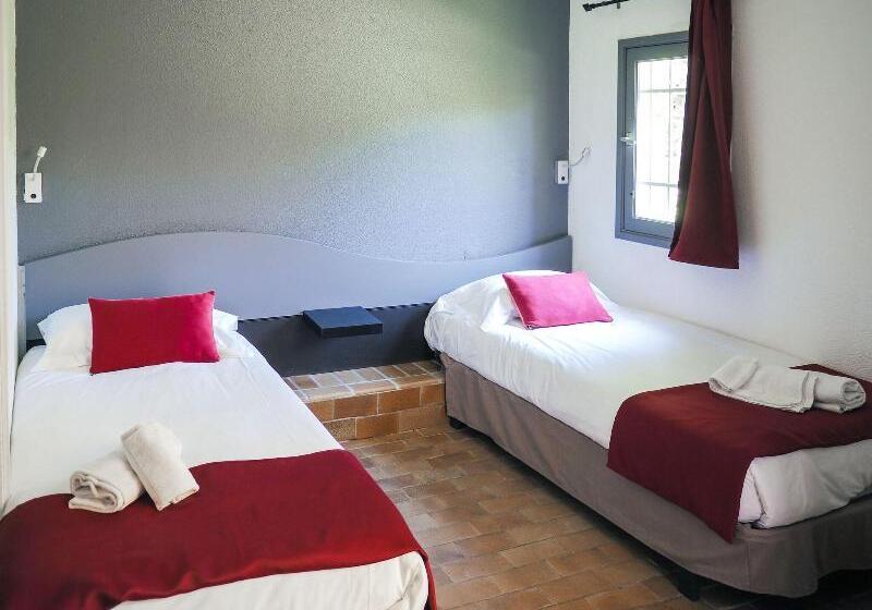 חדר משפחתי, Marina Hôtel Club