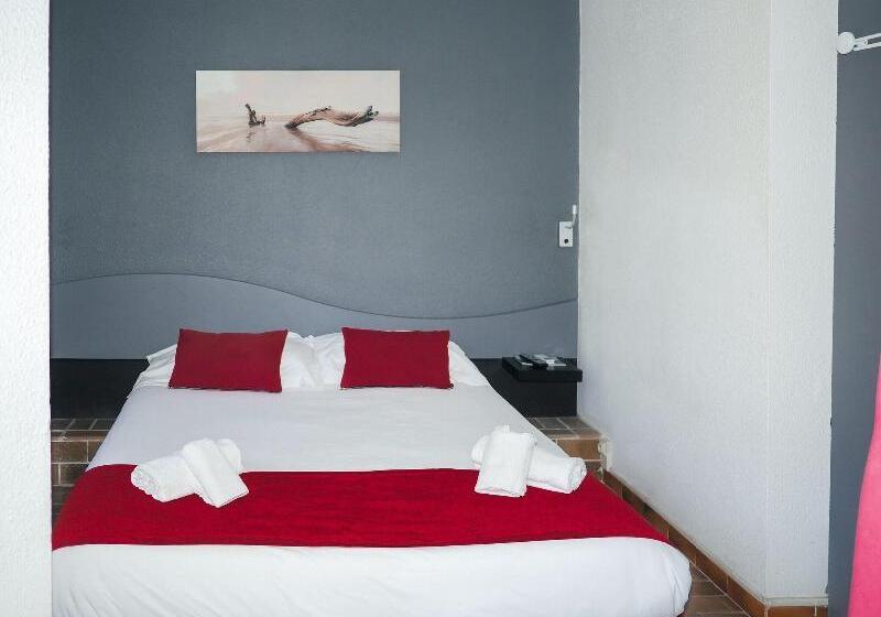 חדר משפחתי, Marina Hôtel Club