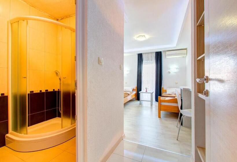 اتاق استاندارد با بالکن, Pansion Glory