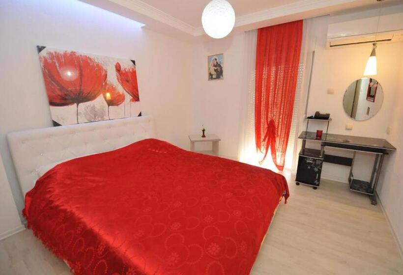 اتاق عادی, Pansion Glory