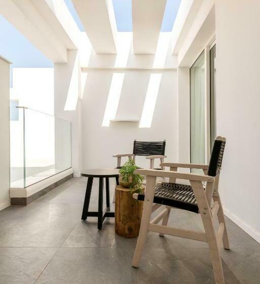סוויטה משפחתית, Abacus Suites