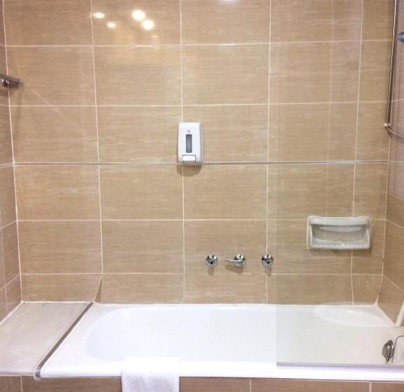 חדר אקונומי, Alda Centro Ponferrada