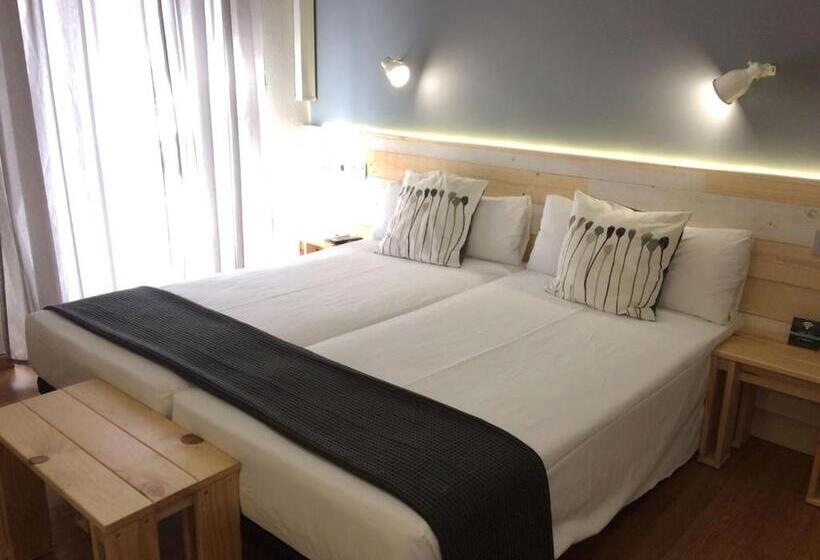 חדר סטנדרט עם מרפסת, Alda Centro Ponferrada